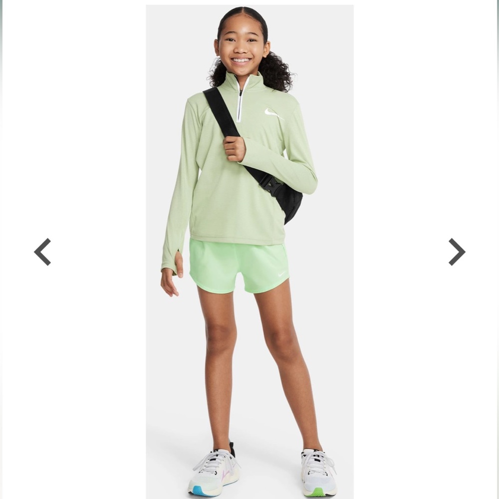 Nike Girls' Dri-FIT One High-Waisted Woven Training Shorts